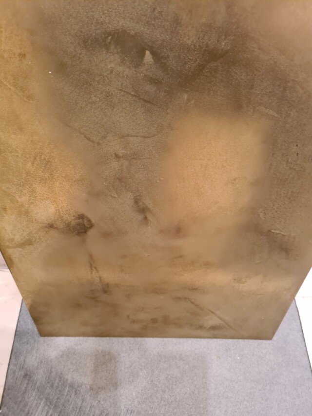 Kalkoberfläche gold-braun